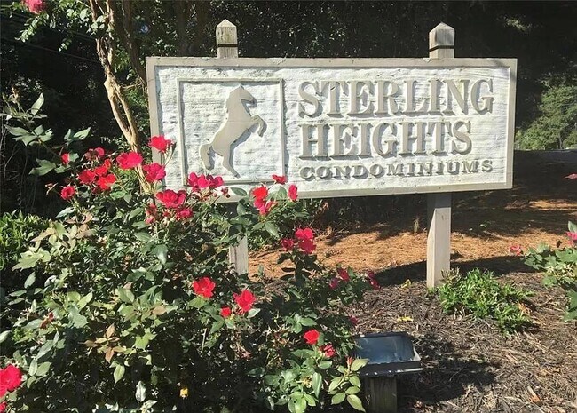 Foto del edificio - 115 Sterling Ct