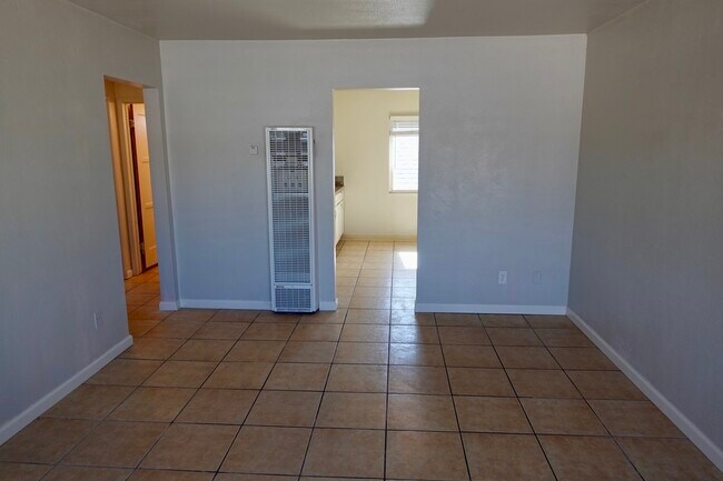 Family Room - 3866 41st St