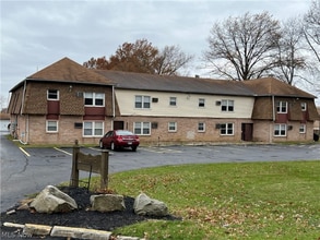 Building Photo - 637 Wendy Pl