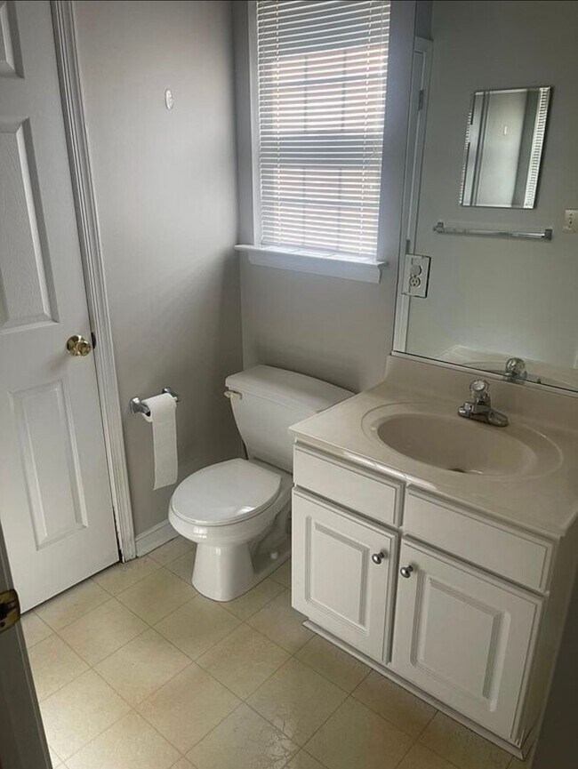 Foto del edificio - Beautiful two story home in the Ashbrook C...