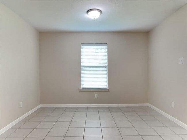 Building Photo - 620 Totem Trail Dr