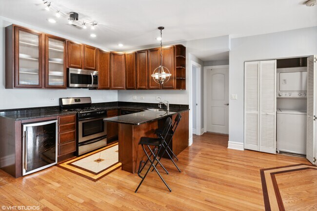 Foto del edificio - 6301 N Richmond St