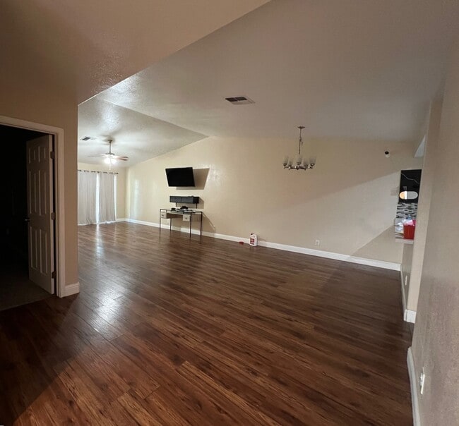 Building Photo - 1741 Wildflower Cir