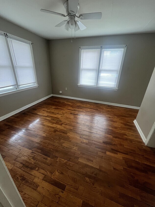 Foto principal - 210 S Maguire St