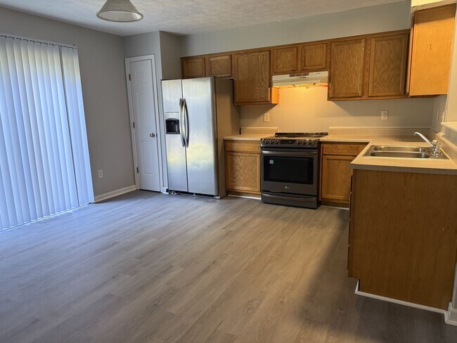 Foto del edificio - Great 3 bedroom 2.5 bath home that is spec...