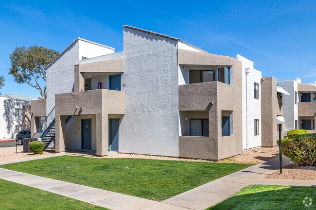 Foto del edificio - Desert Springs Apartments