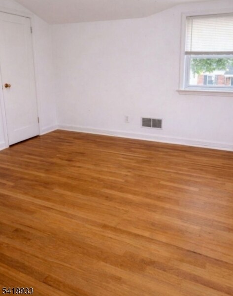 Building Photo - 44 Ekings Ave