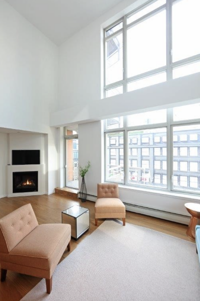 Building Photo - 207 E 59th St