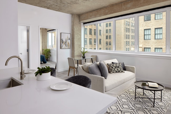 Building Photo - The Mercer