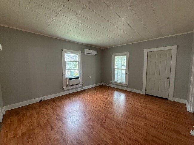 Building Photo - 2 Bed 1 Bath House in Paducah City