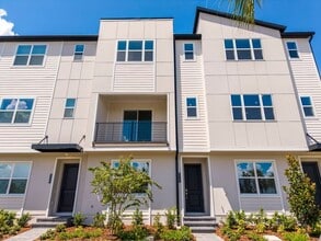 Building Photo - 9313 Luminary Blvd