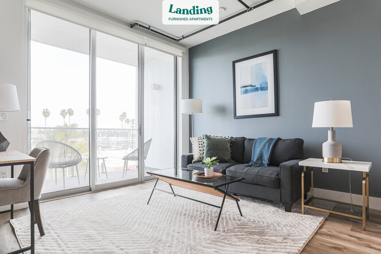 Foto principal - 13448 Beach Ave