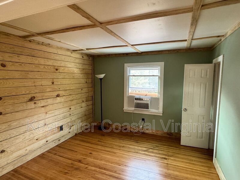 509 Ryland St Unit B, Franklin, VA 23851 Condo for Rent in Franklin, VA