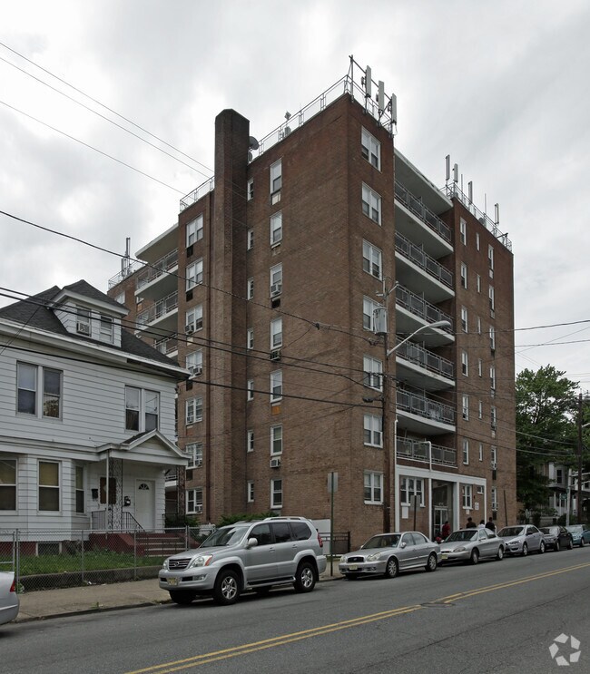 486490 Park Ave, Paterson, NJ 07504 Apartments Paterson, NJ