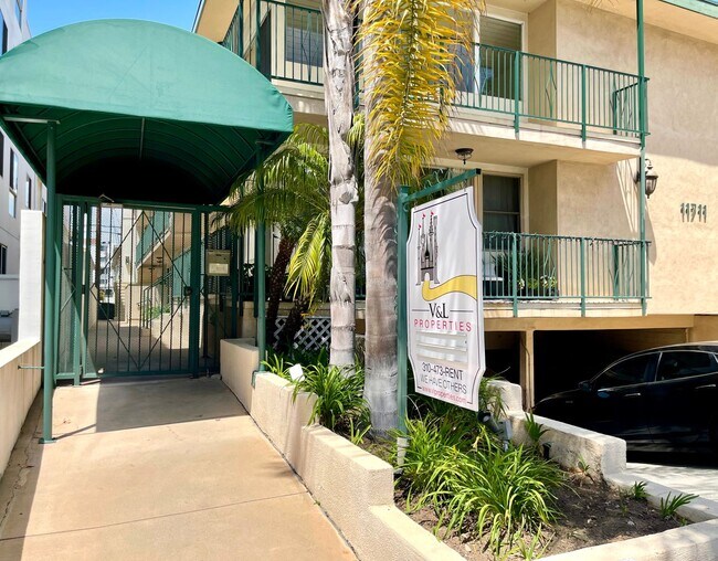 Foto del edificio - 11711 Goshen Ave
