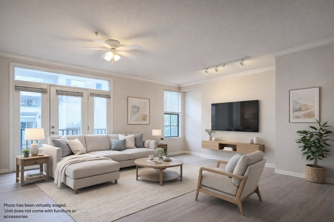 Spacious, bright 1x1 768 square feet! New flooring throughout, full size washer/dryer & balconette! - Spacious, bright 1x1 768 square feet! New flooring throughout, full size washer/dryer & balconette! Apartment