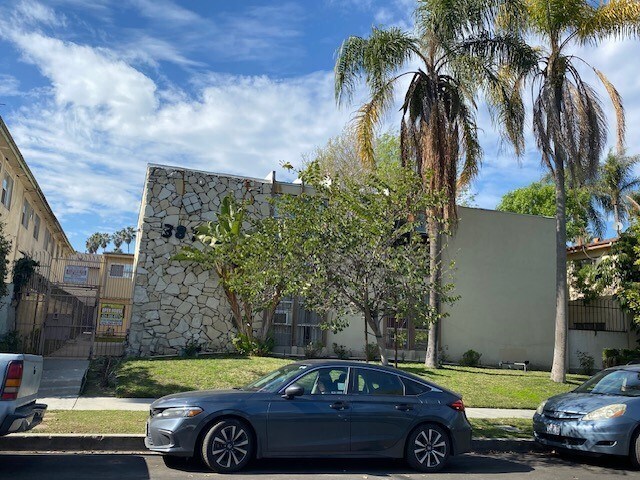 Foto del edificio - 3877 Coco Ave