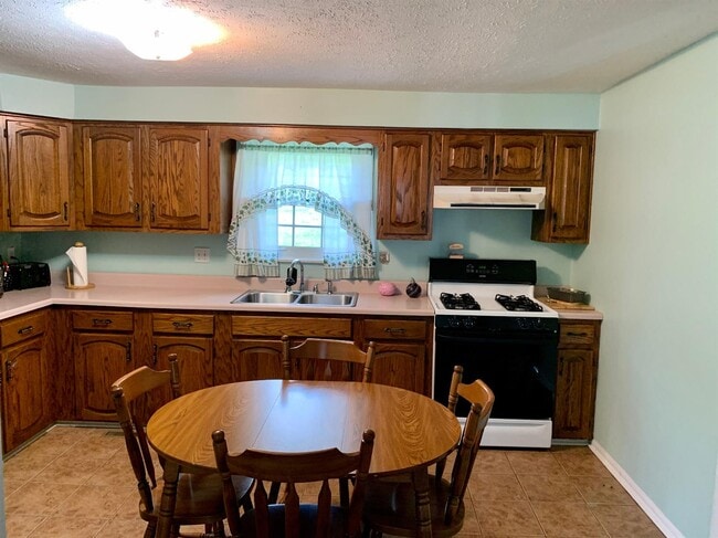 Building Photo - 3006 US-421