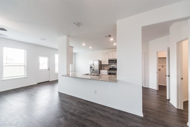 Foto del edificio - 4 br, 2 bath House - 26046 Steele Flower