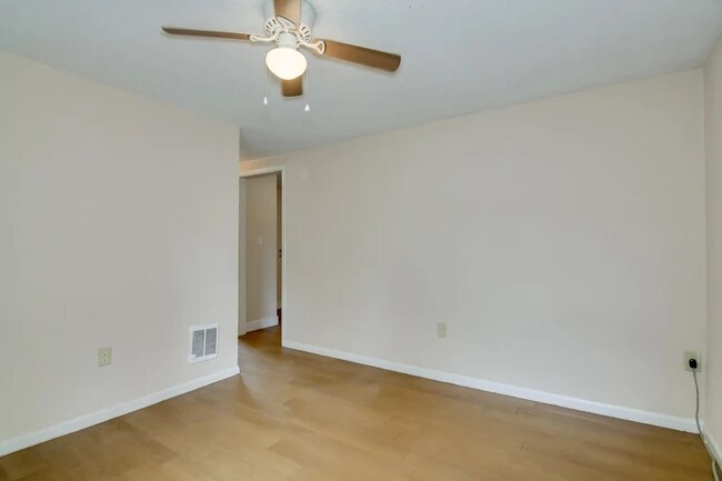 Sala de estar - 1732 Telfair St
