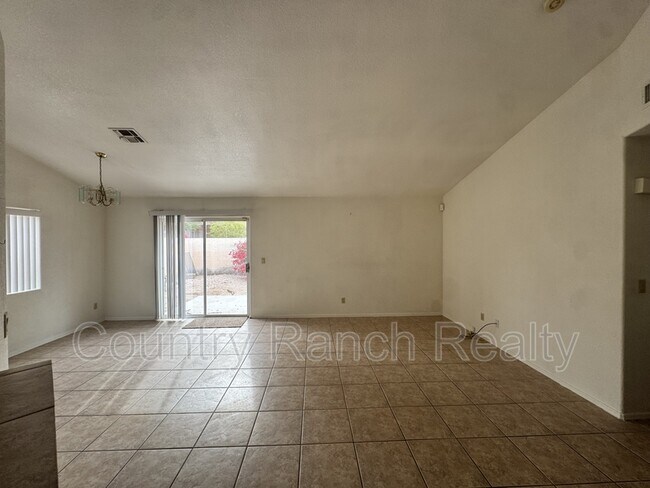 Foto del edificio - 1934 Easy St