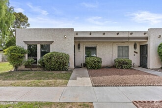 Building Photo - 1725 N Miller Rd