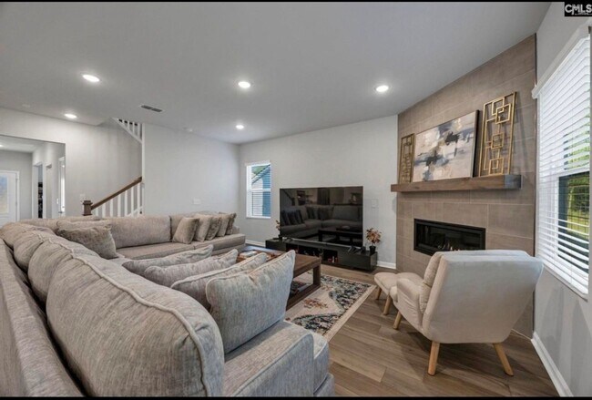 Building Photo - 183 Schneider Ln