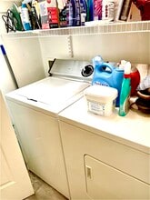 Building Photo - 124 Highridge Dr