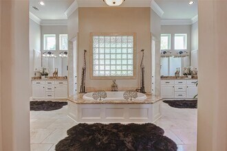 Building Photo - 33202 W Haddon Ct