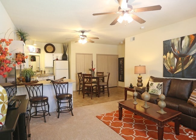 Interior Photo - The Greens at Tuscaloosa I/II