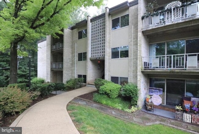 Foto del edificio - 12307 Braxfield Ct
