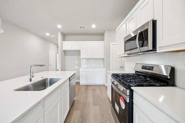 Building Photo - 5009 Celebration Dr