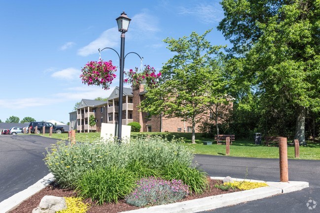 Building Photo - Shakertown Apartments