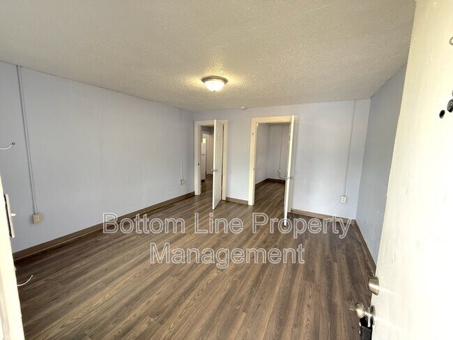 Foto del edificio - 206 Blacksnake Rd