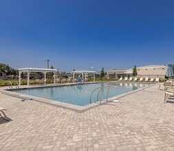 Building Photo - Fox Meadow Apartments