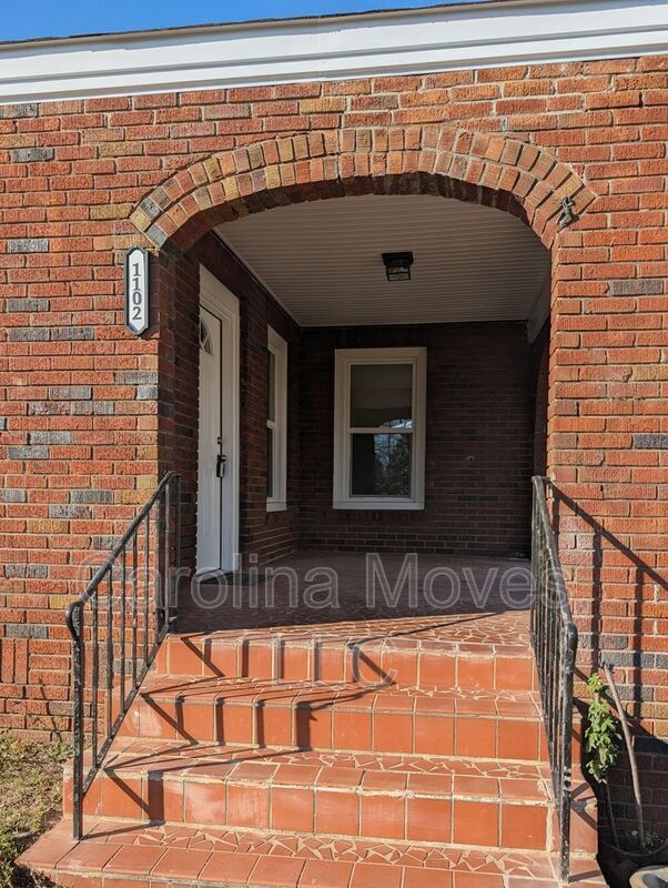 Photo - 1102 Easley Bridge Rd House