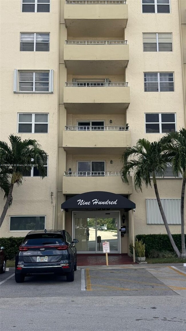 Foto del edificio - 900 NE 18th Ave