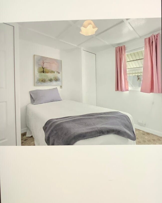 Dormitorio principal - 7801 34th Ave N