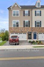 Building Photo - 1716 Atlas Dr