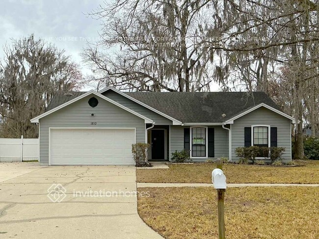 Building Photo - 1810 Farm Way