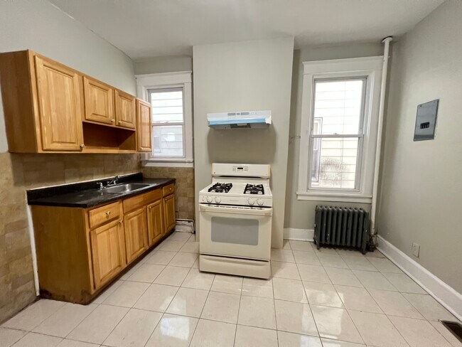 Unit 1R - 88 Grace St