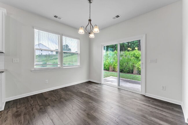 Building Photo - Elegant 3BR/2.5BA Home with Loft & 2-Car Garage in Persimmon Hill $2,100/mo rent