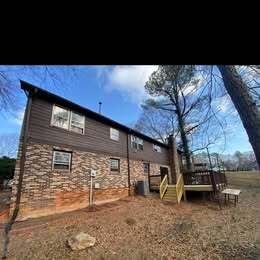 Foto del edificio - 709 Brooks Rd