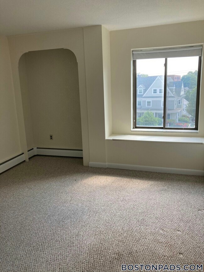 Building Photo - 385 Massachusetts Ave