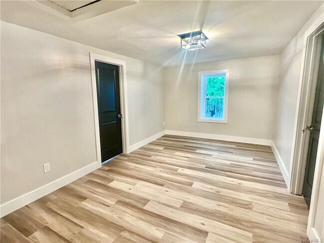 Foto del edificio - 250 North St