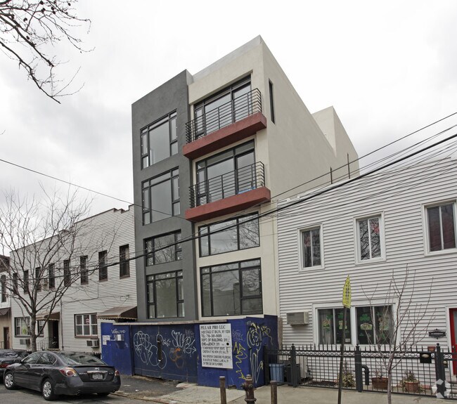 Building Photo - 93 Herbert St