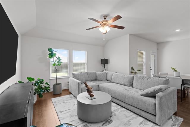 Foto del edificio - 1613 Sunny Grove Dr