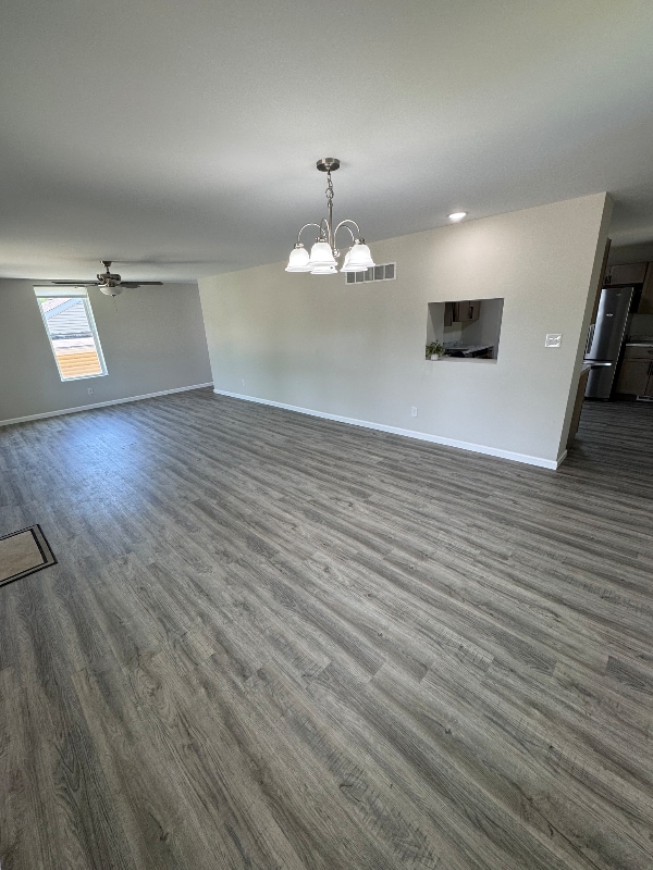 Building Photo - 1000 N Keebler Ave