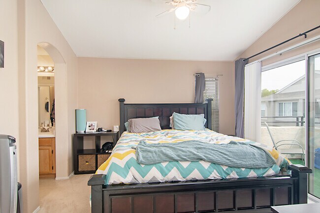Foto del edificio - 11835 Spruce Run Dr #A