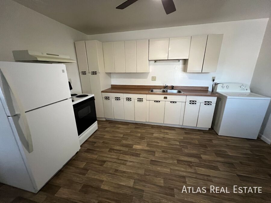 Photo - 2519 Wood Avenue, Front-